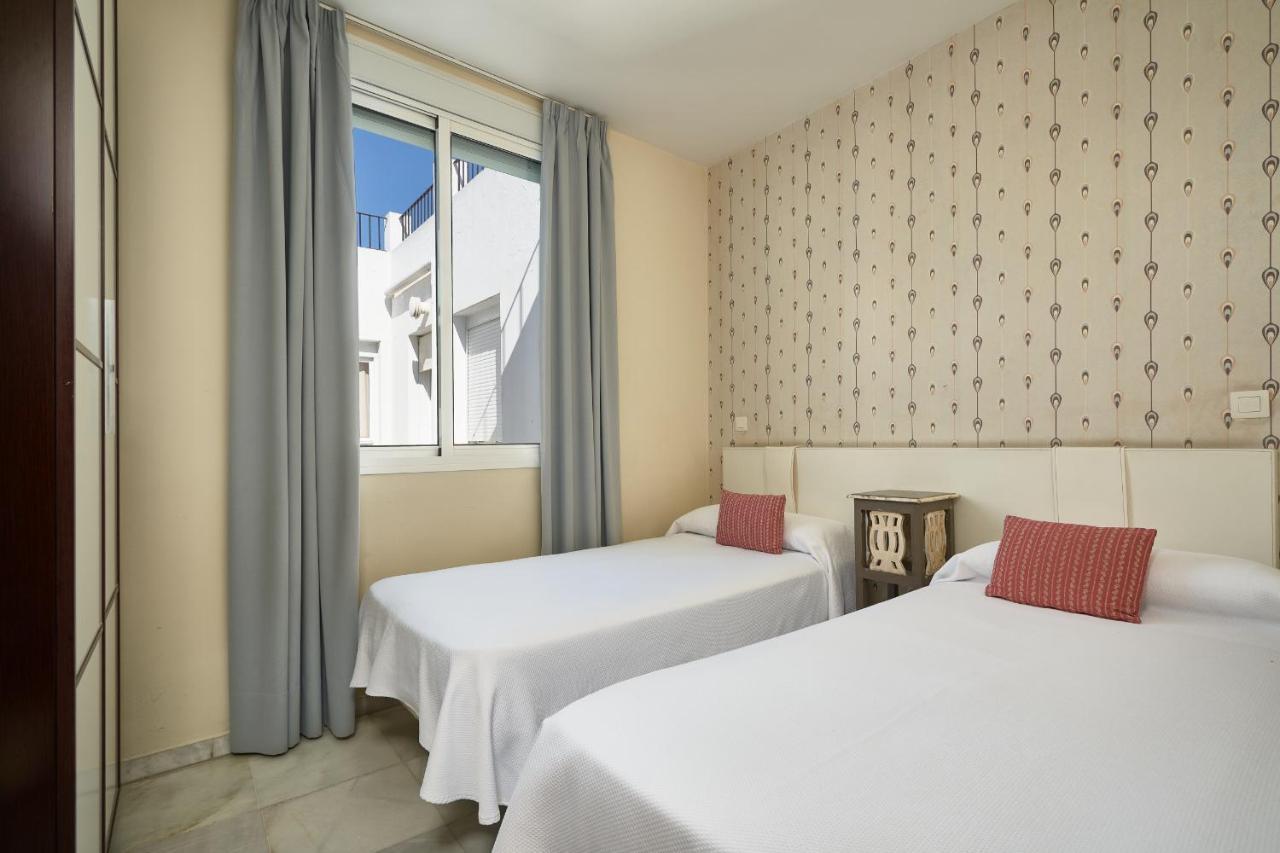 Apartamentos Las Cruces Sevilla Exterior foto